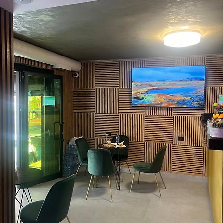 Holiday Apartments Tiran Dış mekan fotoğraf